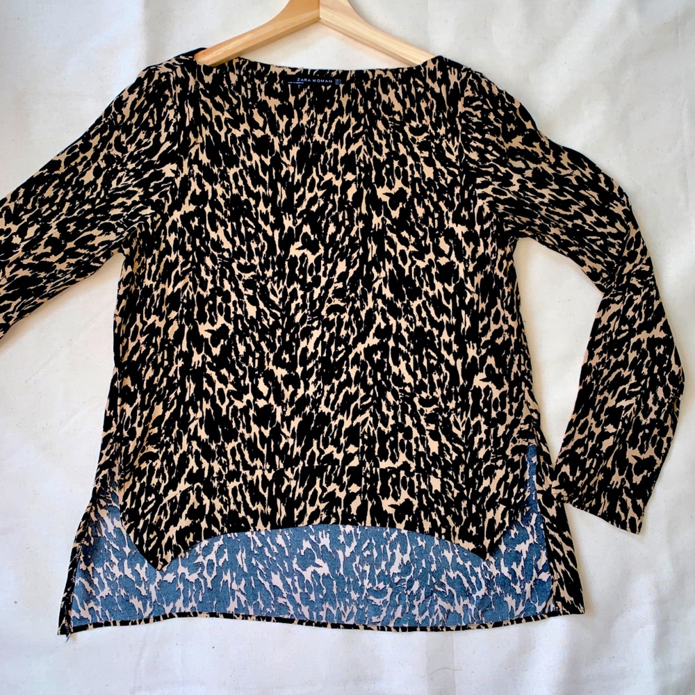 Cheetah Animal print high low blouse, size S